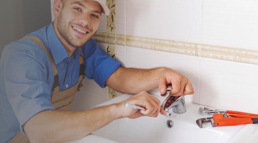 Handle or spout repair in Bondurant, WY